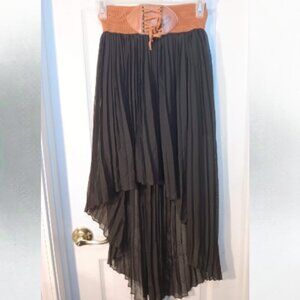BB Couture skirt black with brown waist and tie front. Juniors S
